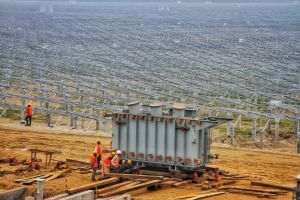 Expansiune record de panouri solare în 2025 - China a adăugat mai multă energie decât restul lumii la un loc